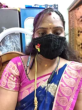 Snapshot of Tamil_Pallavi chatting on May 17, 2026, 3:23 pm Tamil Pallavi online show from May 17, 2026, 3:23 pm