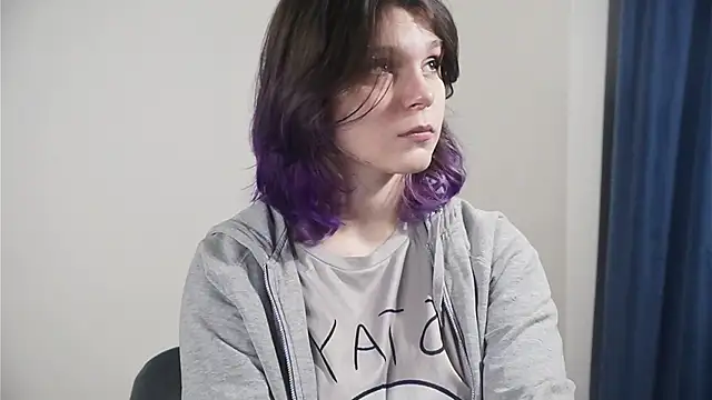 GriselWarick online show from December 2, 2025, 8:49 am