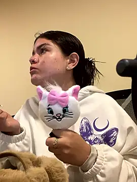 Camila Duarte2 online show from March 10, 2026, 1:37 pm