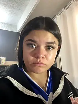 Camila Duarte2 online show from December 4, 2025, 12:26 pm