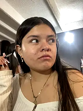 Camila Duarte2 online show from December 19, 2025, 1:13 pm