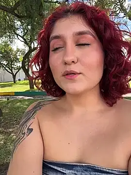 Snapshot of MissSavage_ chatting on June 1, 2026, 7:57 pm MissSavage online show from June 1, 2026, 7:57 pm