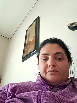 Snapshot of gini92 chatting on February 11, 2026, 10:59 am gini92 online show from February 11, 2026, 10:59 am