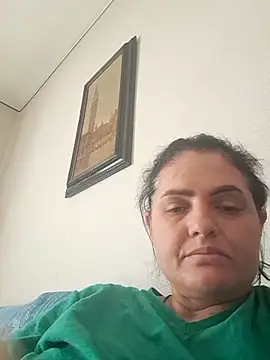 Snapshot of gini92 chatting on February 23, 2026, 10:05 am gini92 online show from February 23, 2026, 10:05 am