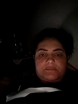 Snapshot of gini92 chatting on February 8, 2026, 7:11 pm gini92 online show from February 8, 2026, 7:11 pm