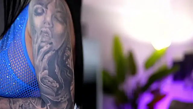 Ivy Trix online show from March 23, 2026, 7:25 pm