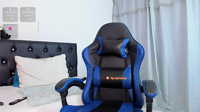 nyloncouple777 online show from March 16, 2026, 11:40 pm