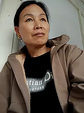 Lili-123k online show from February 6, 2026, 2:18 am