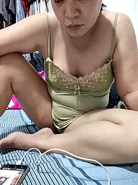 felicity chloe online show from May 20, 2026, 4:04 pm