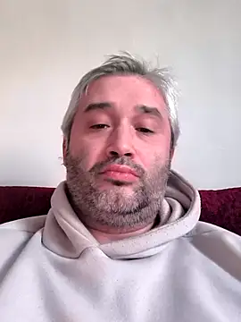 Olomoucak1982 online show from January 19, 2026, 2:54 pm