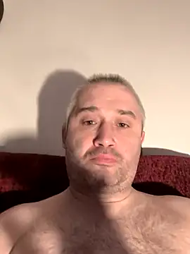 Olomoucak1982 online show from March 30, 2026, 4:41 pm