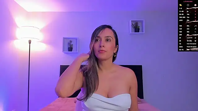 Snapshot of Victoria_Rose_ chatting on June 9, 2026, 8:10 pm Victoria Rose online show from June 9, 2026, 8:10 pm