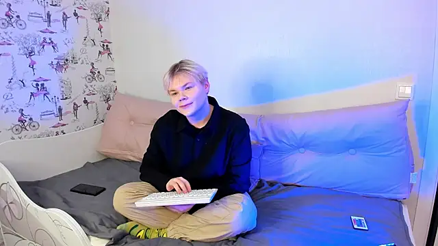 Brian Mils online show from December 5, 2025, 8:02 am