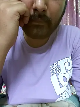 samsexjuice online show from April 3, 2026, 8:04 pm