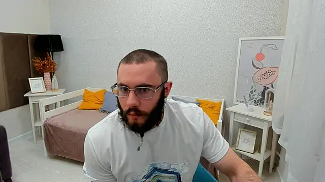 Snapshot of Ant_Power chatting on January 13, 2026, 1:04 pm Ant Power online show from January 13, 2026, 1:04 pm