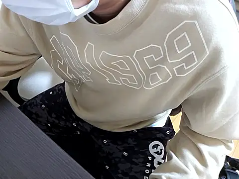 kaizer826 online show from December 2, 2025, 4:09 pm