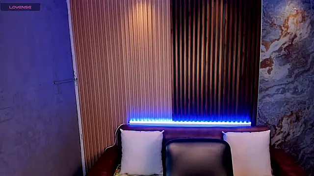 TiffanyHoustton online show from February 10, 2026, 12:15 pm