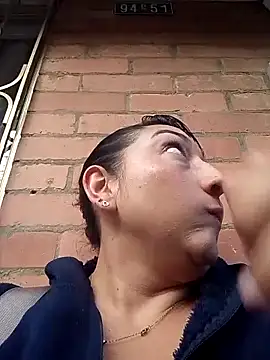 Valeria montana  online show from April 2, 2026, 11:28 am