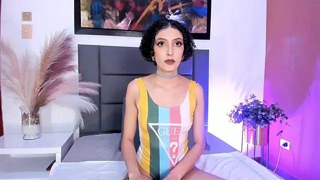 LyraVendrell online show from March 4, 2026, 6:59 pm