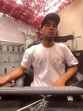 SweeXioji online show from January 15, 2026, 4:32 pm