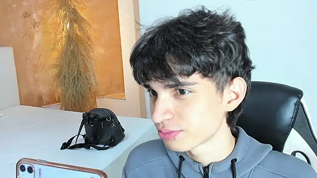 CONNOR STONNE  online show from February 20, 2026, 7:38 pm