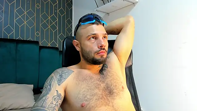 lucky smith1 online show from December 19, 2025, 5:15 pm