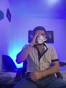 Snapshot of williamsmiiths16 chatting on July 6, 2026, 11:50 am williamsmiiths16 online show from July 6, 2026, 11:50 am