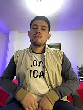 Snapshot of williamsmiiths16 chatting on February 9, 2026, 1:09 pm williamsmiiths16 online show from February 9, 2026, 1:09 pm