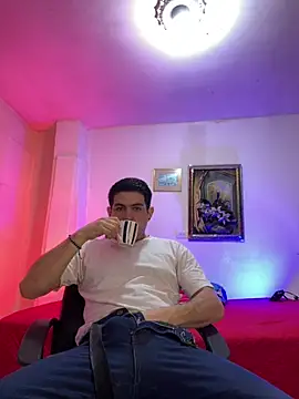 Snapshot of williamsmiiths16 chatting on February 26, 2026, 2:06 pm williamsmiiths16 online show from February 26, 2026, 2:06 pm