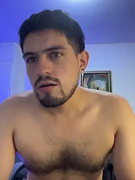 Snapshot of williamsmiiths16 chatting on February 14, 2026, 4:40 pm williamsmiiths16 online show from February 14, 2026, 4:40 pm