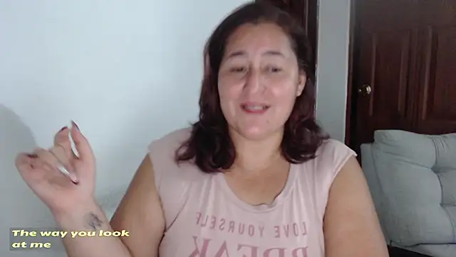 Snapshot of VioletBruces chatting on January 7, 2026, 2:16 am VioletBruces online show from January 7, 2026, 2:16 am