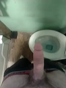 bigjohnson2914 online show from March 18, 2026, 11:57 am