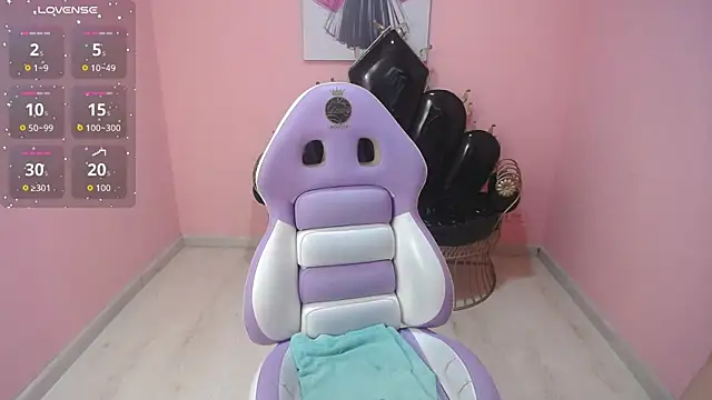 Anabeell  online show from December 21, 2025, 1:13 pm