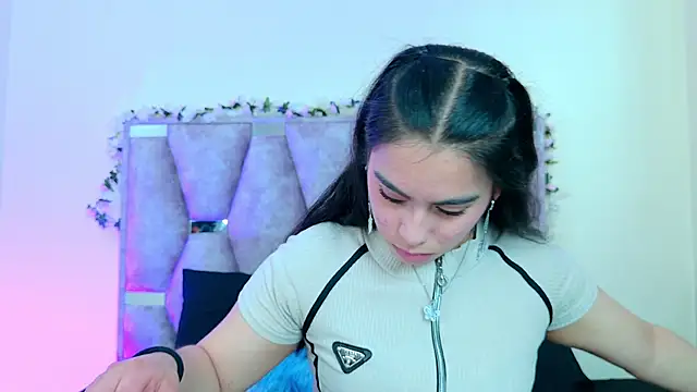 iris and damian online show from April 8, 2026, 5:25 pm