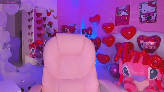 Snapshot of isabella_castillo_ chatting on February 14, 2026, 9:04 pm isabella castillo online show from February 14, 2026, 9:04 pm