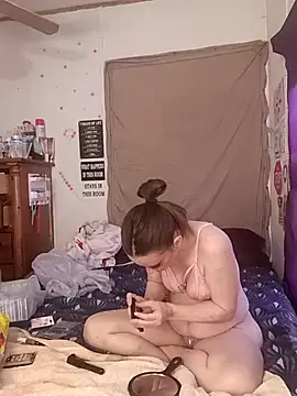 Snapshot of snowbird1117 chatting on February 17, 2026, 8:17 pm snowbird1117 online show from February 17, 2026, 8:17 pm