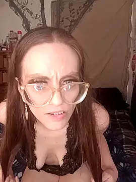 Snapshot of snowbird1117 chatting on February 14, 2026, 4:13 am snowbird1117 online show from February 14, 2026, 4:13 am