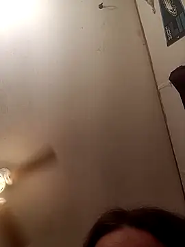 snowbird1117 online show from April 7, 2026, 10:50 am