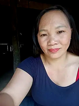 ava-dellght online show from April 23, 2026, 3:46 am