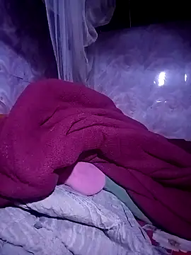 ava-dellght online show from April 28, 2026, 2:27 am