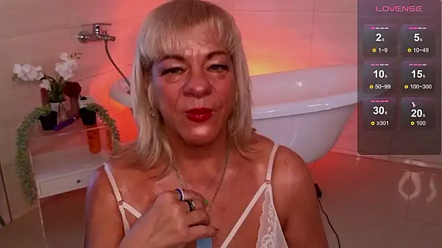 AnittaHarris  online show from March 5, 2026, 2:19 am