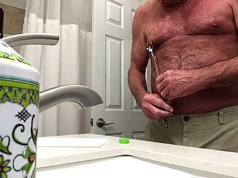 Toothpic1 online show from December 18, 2025, 11:08 pm