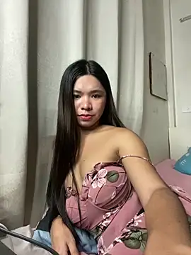 Snapshot of voganmarie chatting on February 13, 2026, 12:05 pm voganmarie online show from February 13, 2026, 12:05 pm