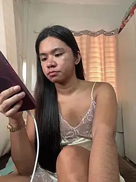 Snapshot of voganmarie chatting on February 21, 2026, 6:48 am voganmarie online show from February 21, 2026, 6:48 am