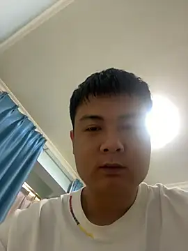 Snapshot of Lww-491652 chatting on July 12, 2026, 6:25 am Lww-491652 online show from July 12, 2026, 6:25 am