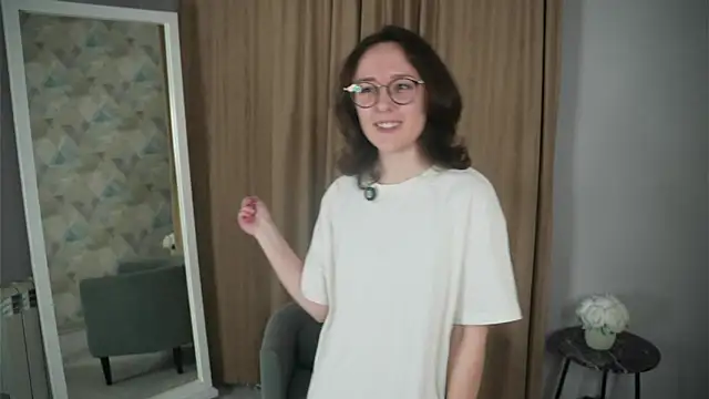 Snapshot of ChongFefer chatting on December 4, 2025, 11:31 am ChongFefer online show from December 4, 2025, 11:31 am