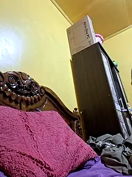 Snapshot of Bangor779 chatting on December 3, 2025, 5:23 pm Bangor779 online show from December 3, 2025, 5:23 pm