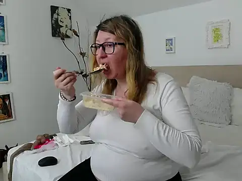 OlgaPavlova online show from March 28, 2026, 1:23 pm