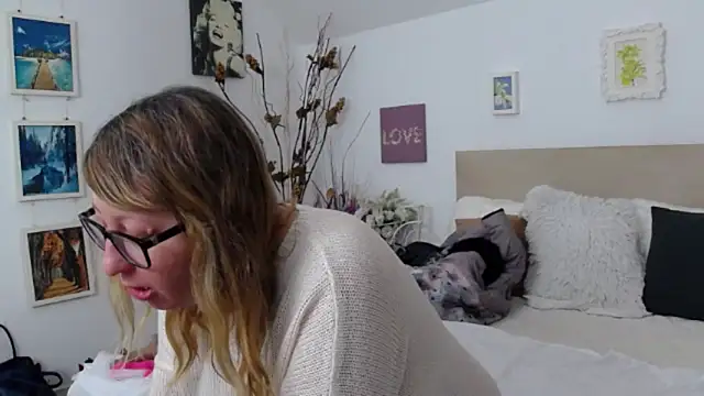 Snapshot of OlgaPavlova chatting on February 17, 2026, 1:19 pm OlgaPavlova online show from February 17, 2026, 1:19 pm