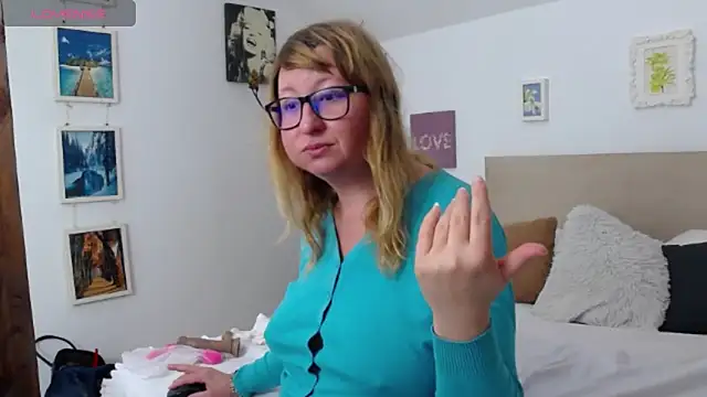 Snapshot of OlgaPavlova chatting on January 7, 2026, 2:00 pm OlgaPavlova online show from January 7, 2026, 2:00 pm